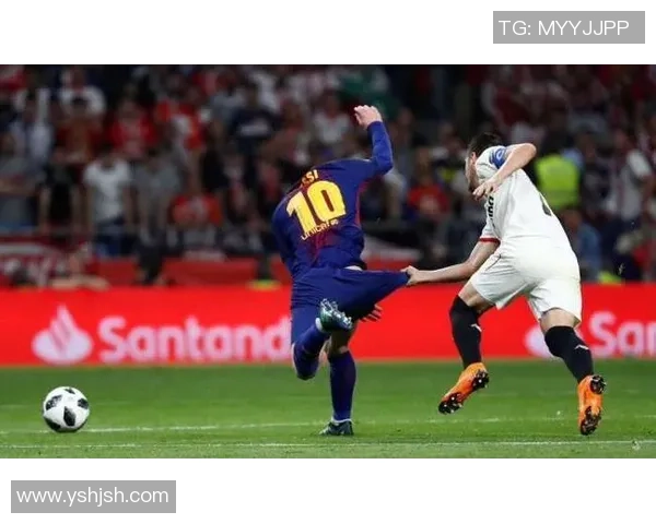 足球明星光屁股事件引发热议背后的真相与公众反应解析 足球明星光屁股事件引发热议背后的真相与公众反应解析