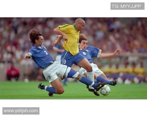 足球明星的复仇之路揭示了竞技场上的恩怨情仇与人性深处的复杂关系 足球明星的复仇之路揭示了竞技场上的恩怨情仇与人性深处的复杂关系