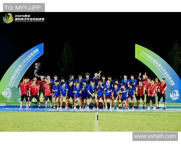 足球明星邀请赛在西安盛大举行球迷狂欢共享足球盛宴 足球明星邀请赛在西安盛大举行球迷狂欢共享足球盛宴